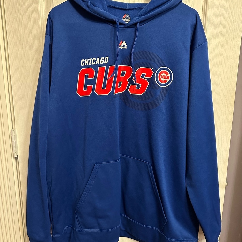 Chicago Cubs Majestic Blue Sweatshirt with Therma Base Technology